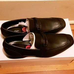 Mens shoes